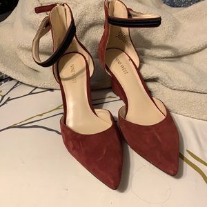 Pale Burgundy suede wedge shoe, Nine West